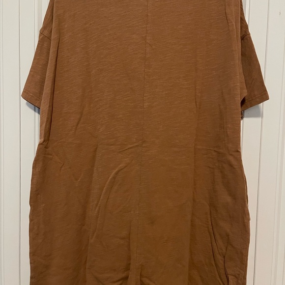 Rylee + Cru Tan Collared Button Romper with side pockets size L - Picture 3 of 4